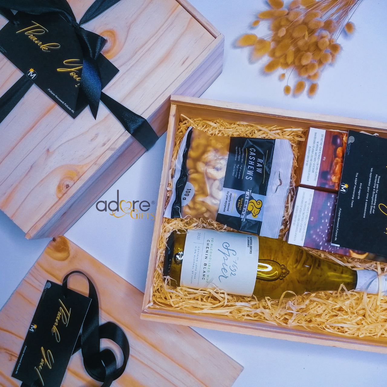 Wine and Nuts Gift Box (The Joyful Treats Gift Box)